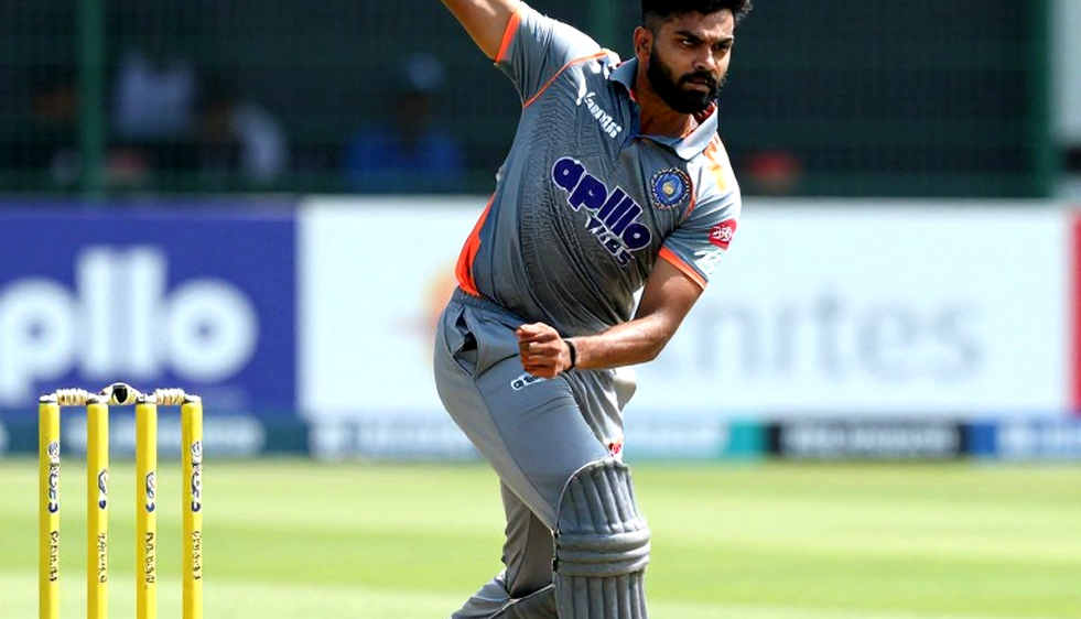 ईडन पार्क का रिकॉर्ड: न्यूजीलैंड ने 259/7 बनाया, भारत 172/9 पर ढेर, 87 रन से हार ईडन पार्क का रिकॉर्ड: न्यूजीलैंड ने 259/7 बनाया, भारत 172/9 पर ढेर, 87 रन से हार