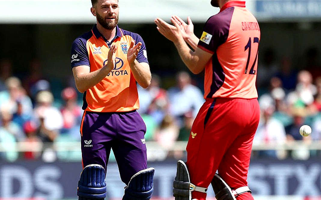 118/0 in Six Overs: 199 Chase Settled in the Powerplay as Abhishek Sharma Credits the Bowlers