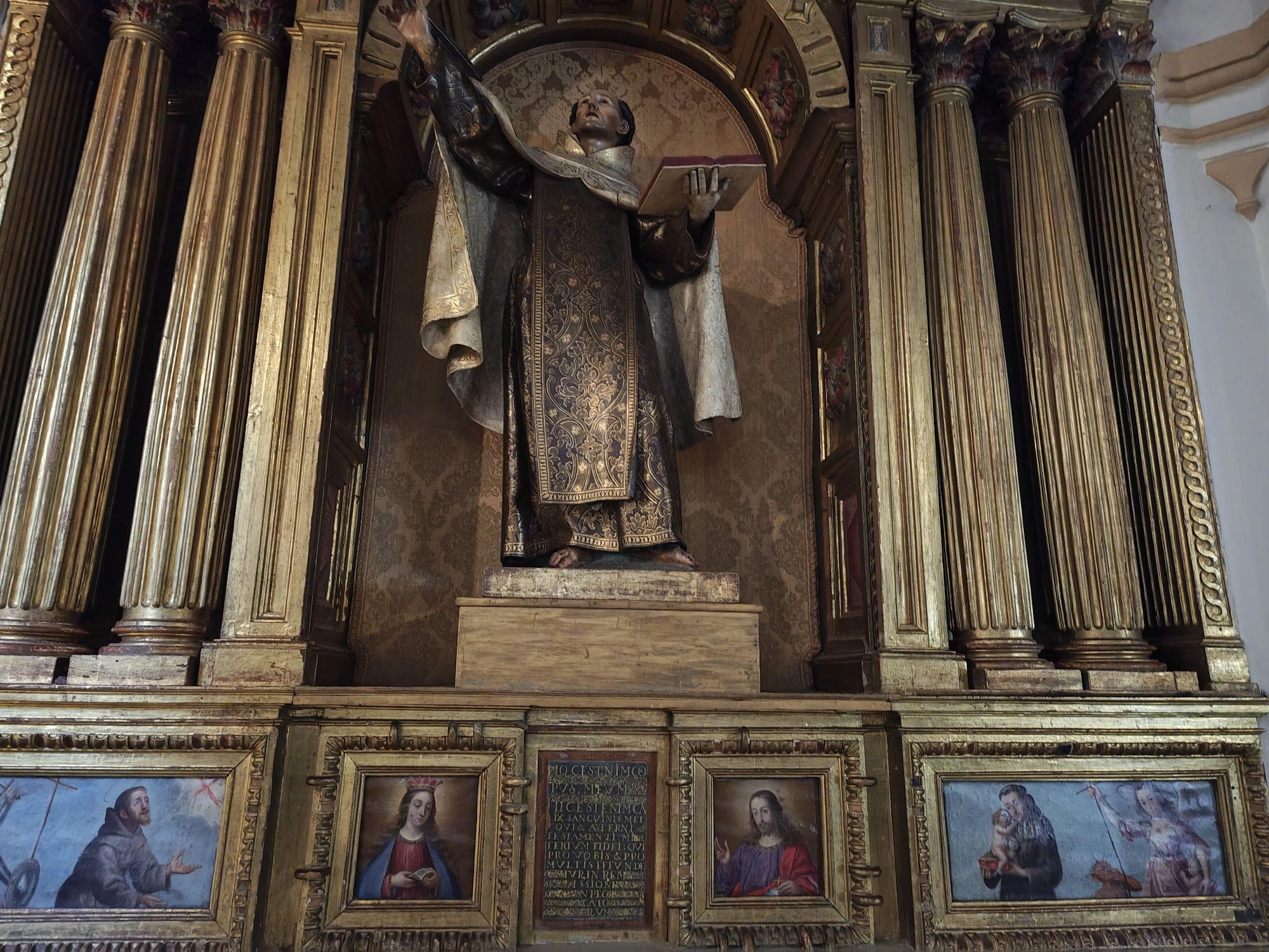 BasĂlica Y Casa Natal De Santa Teresa De JesĂșs Ăvila Spain 11