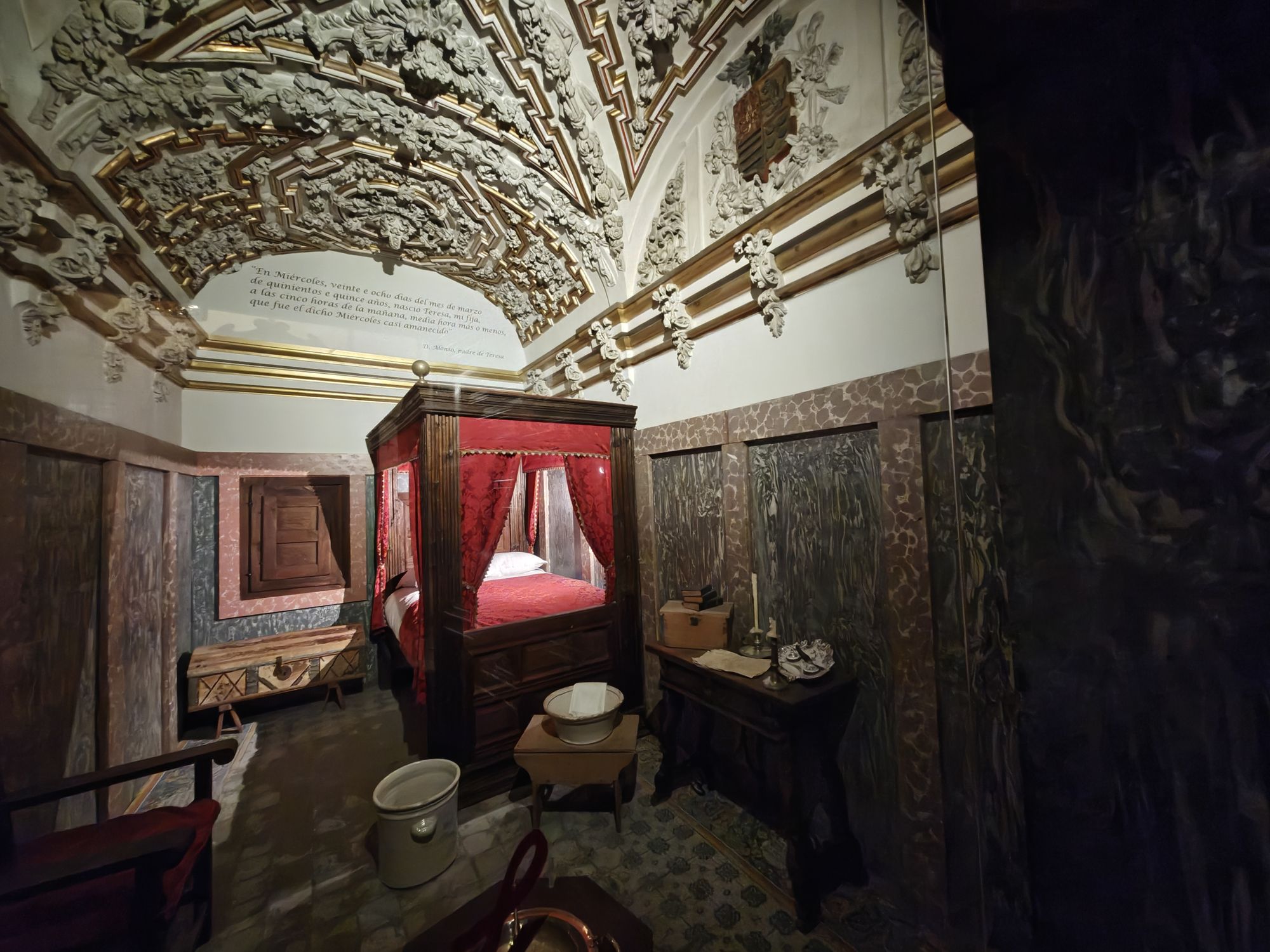 BasĂlica Y Casa Natal De Santa Teresa De JesĂșs Ăvila Spain 19