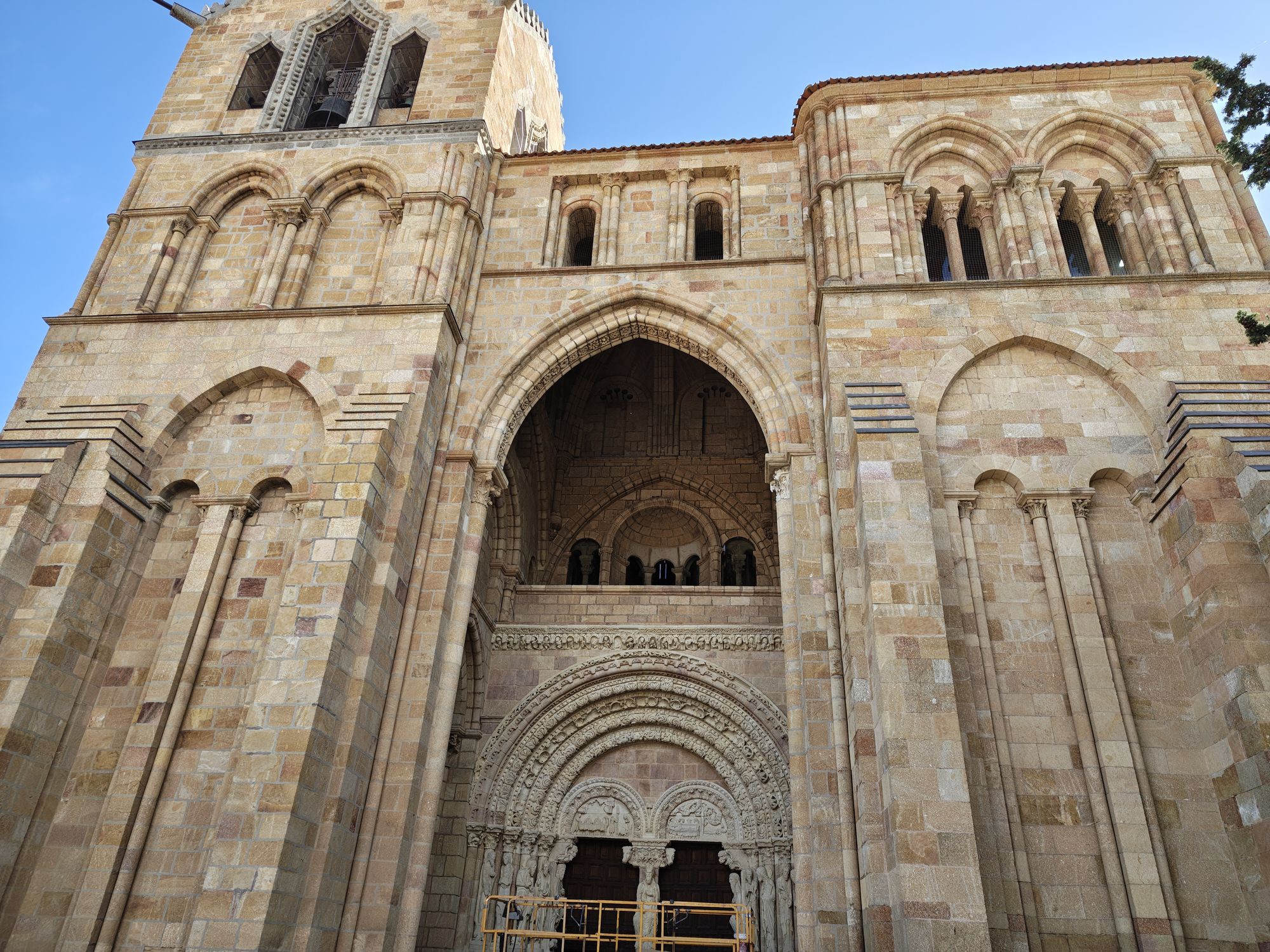 Calle San Vicente Ăvila Spain 3