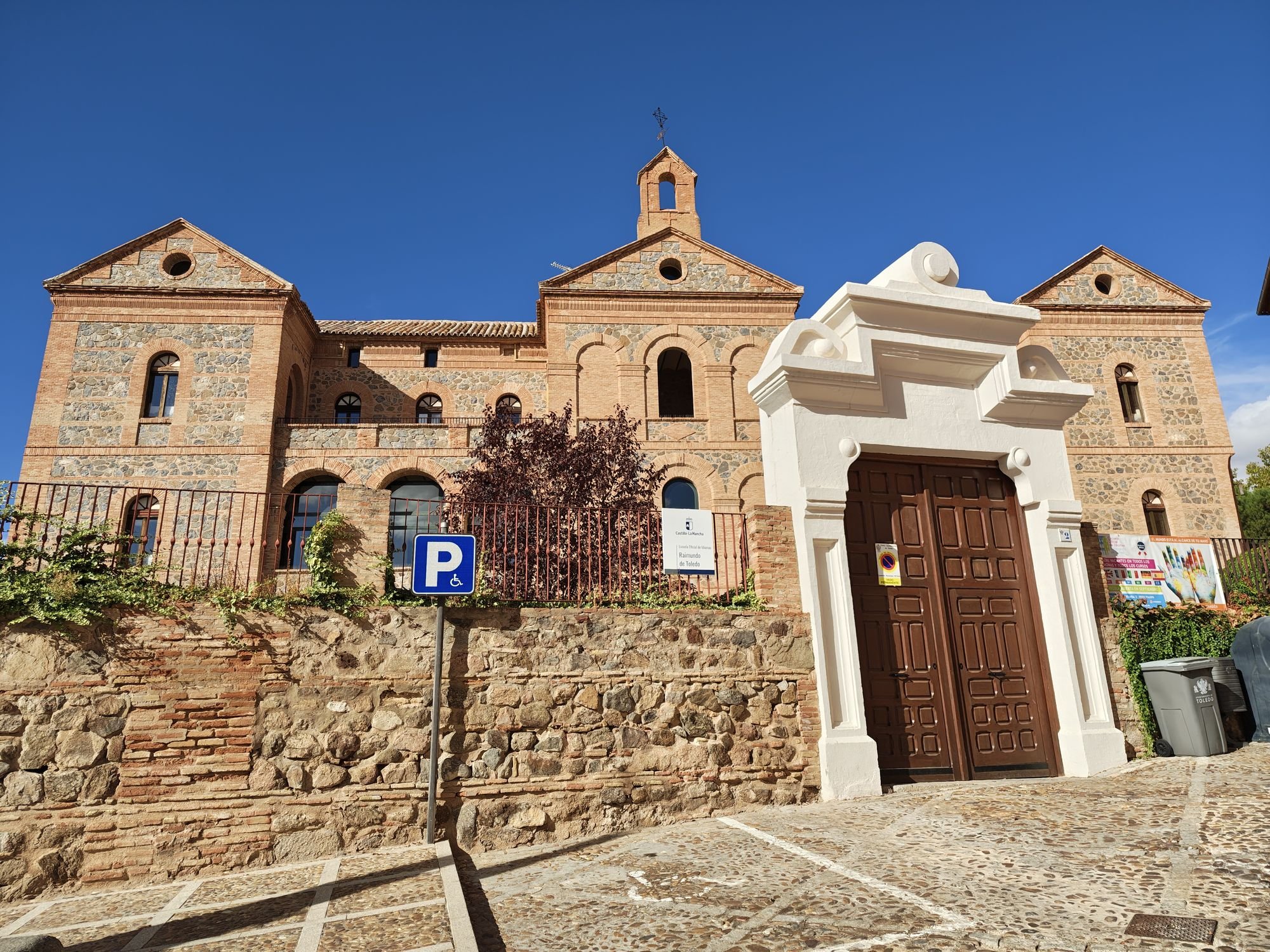 Escuela Oficial De Idiomas Raimundo De Toledo Toledo Spain 3