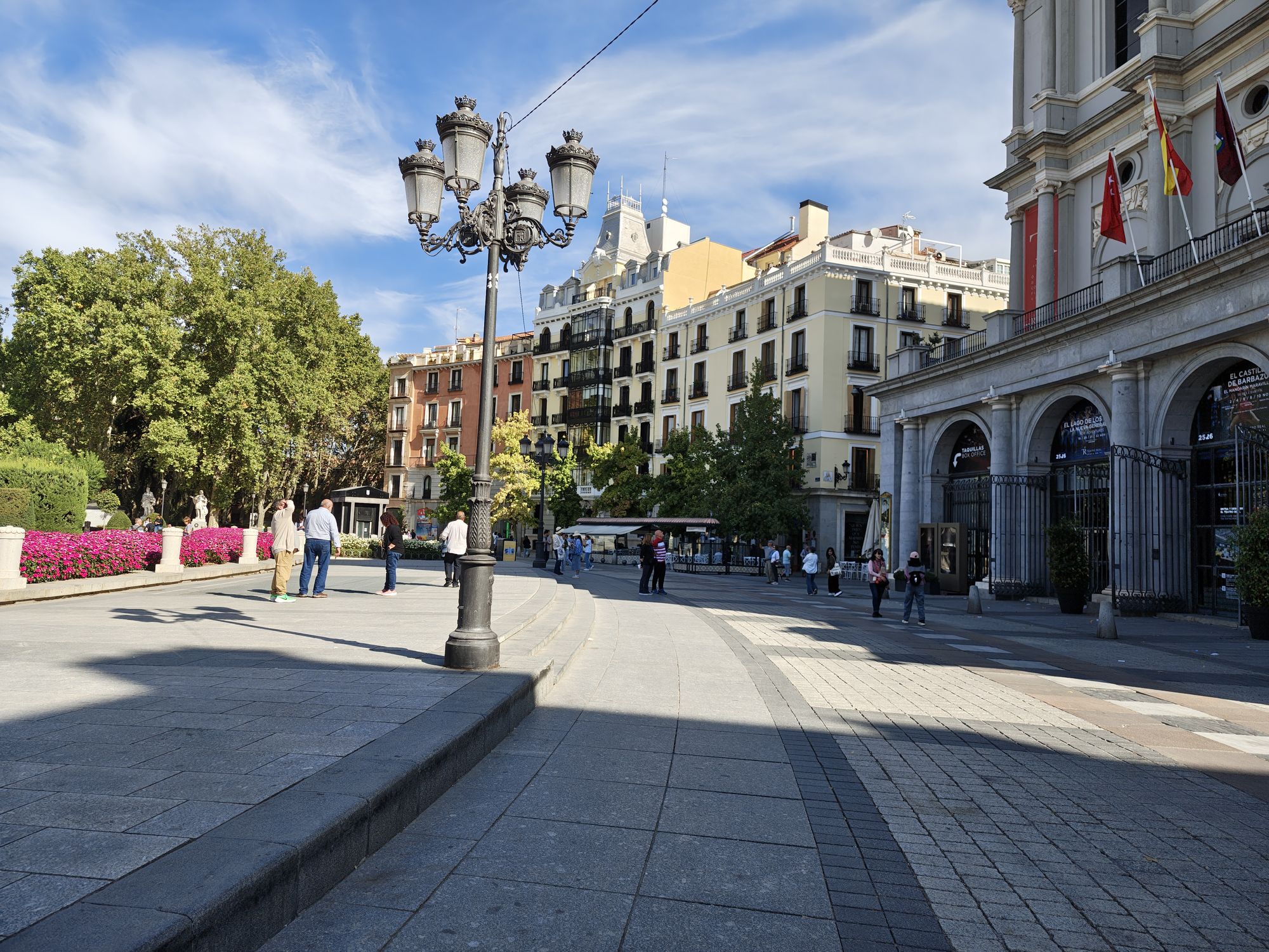 La Lonja La Mar Raw Bar Madrid Spain