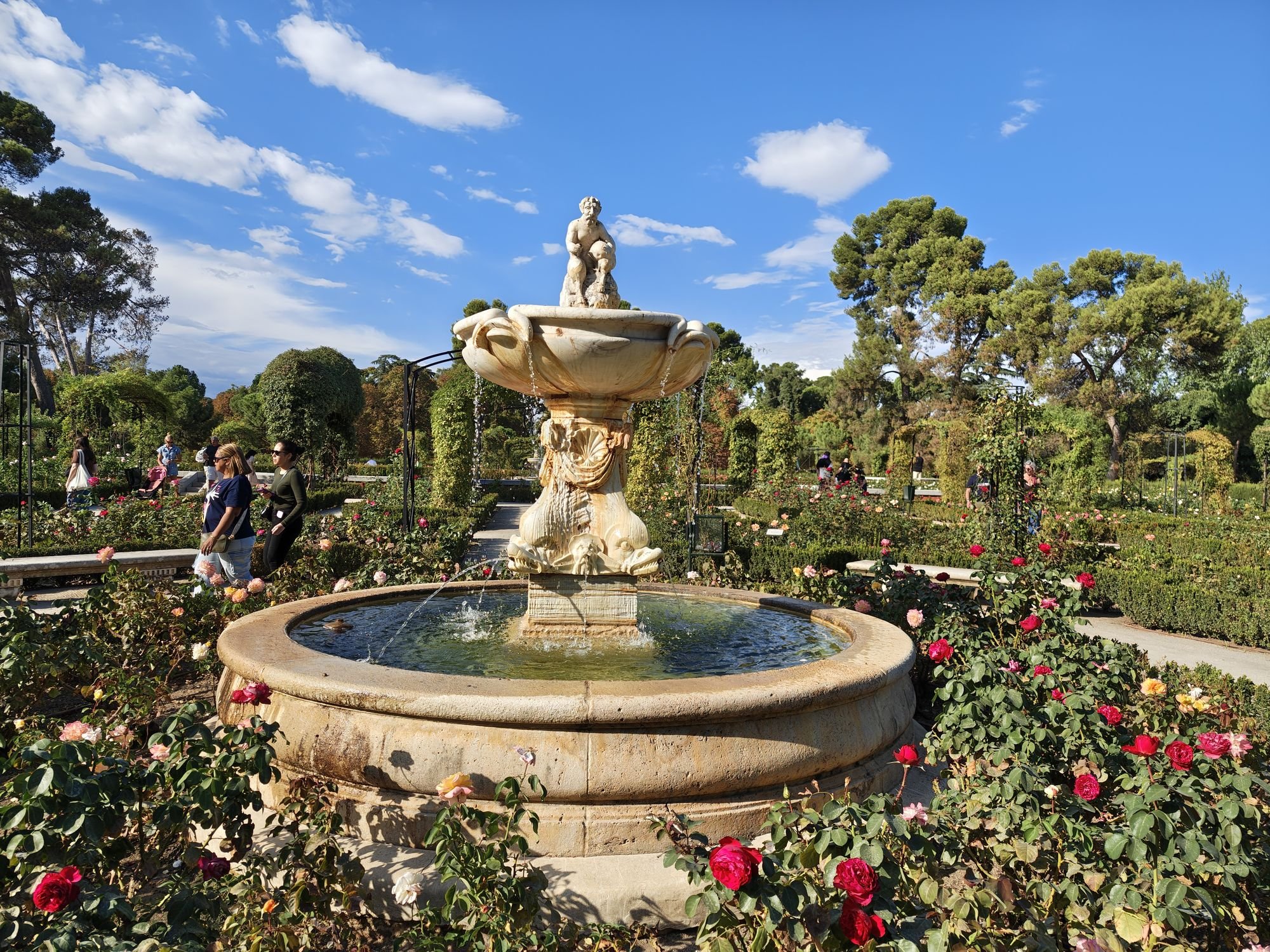 Paseo De FernĂĄn NĂșñez Madrid Spain