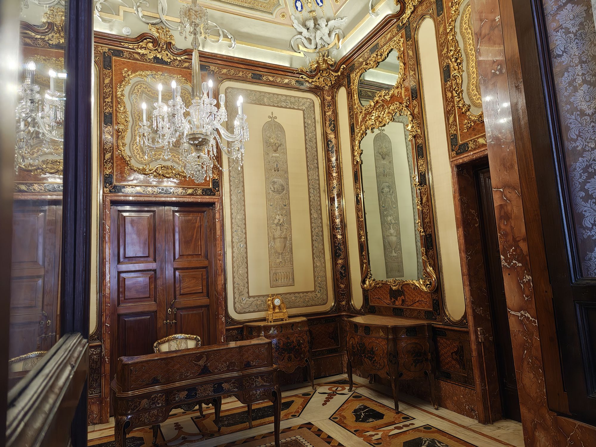 Plaza De La ArmerĂa Madrid Spain 101