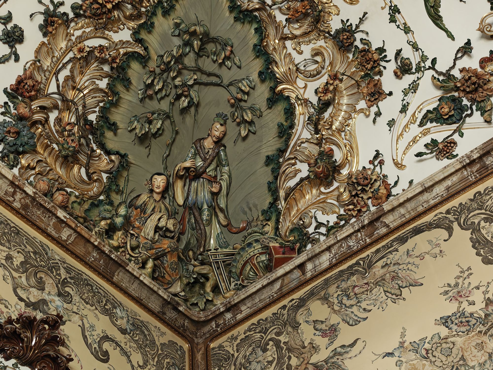 Plaza De La ArmerĂa Madrid Spain 105