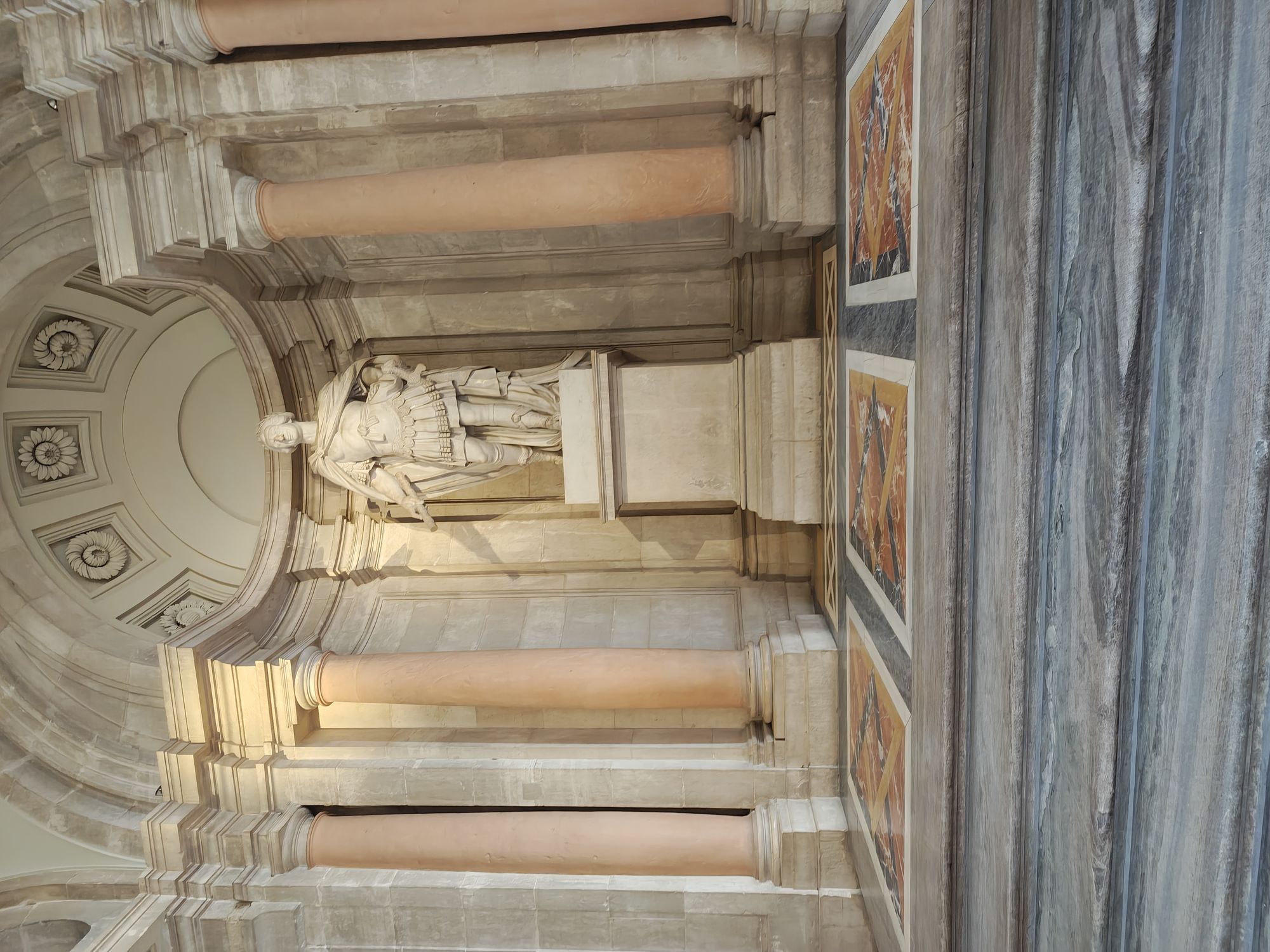 Plaza De La ArmerĂa Madrid Spain 108