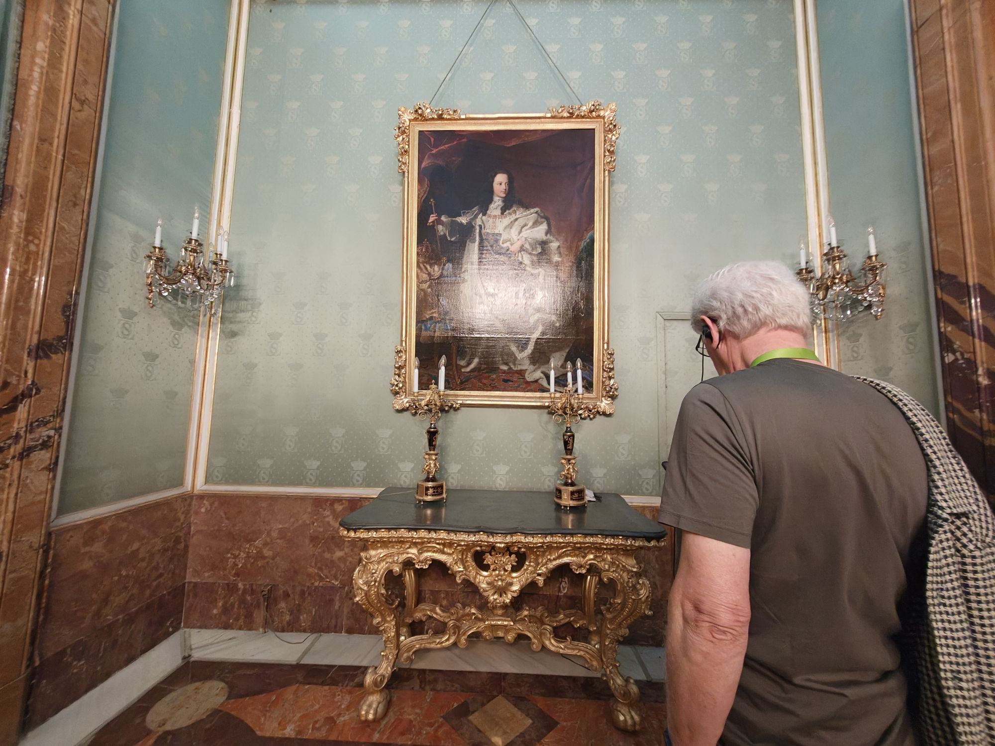 Plaza De La ArmerĂa Madrid Spain 109