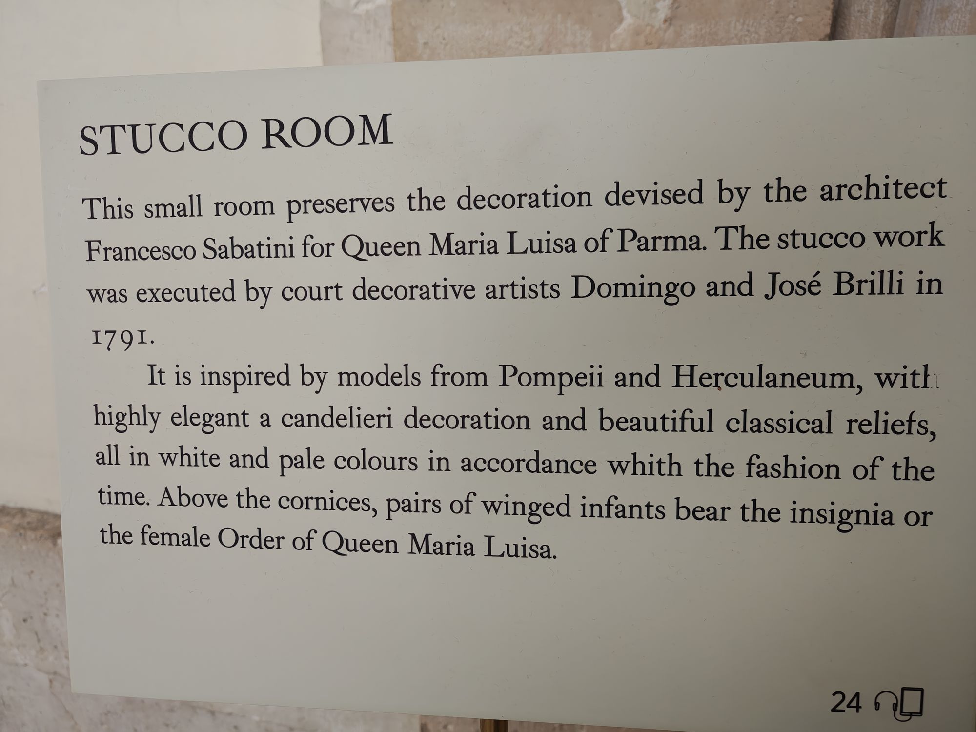 Plaza De La ArmerĂa Madrid Spain 44