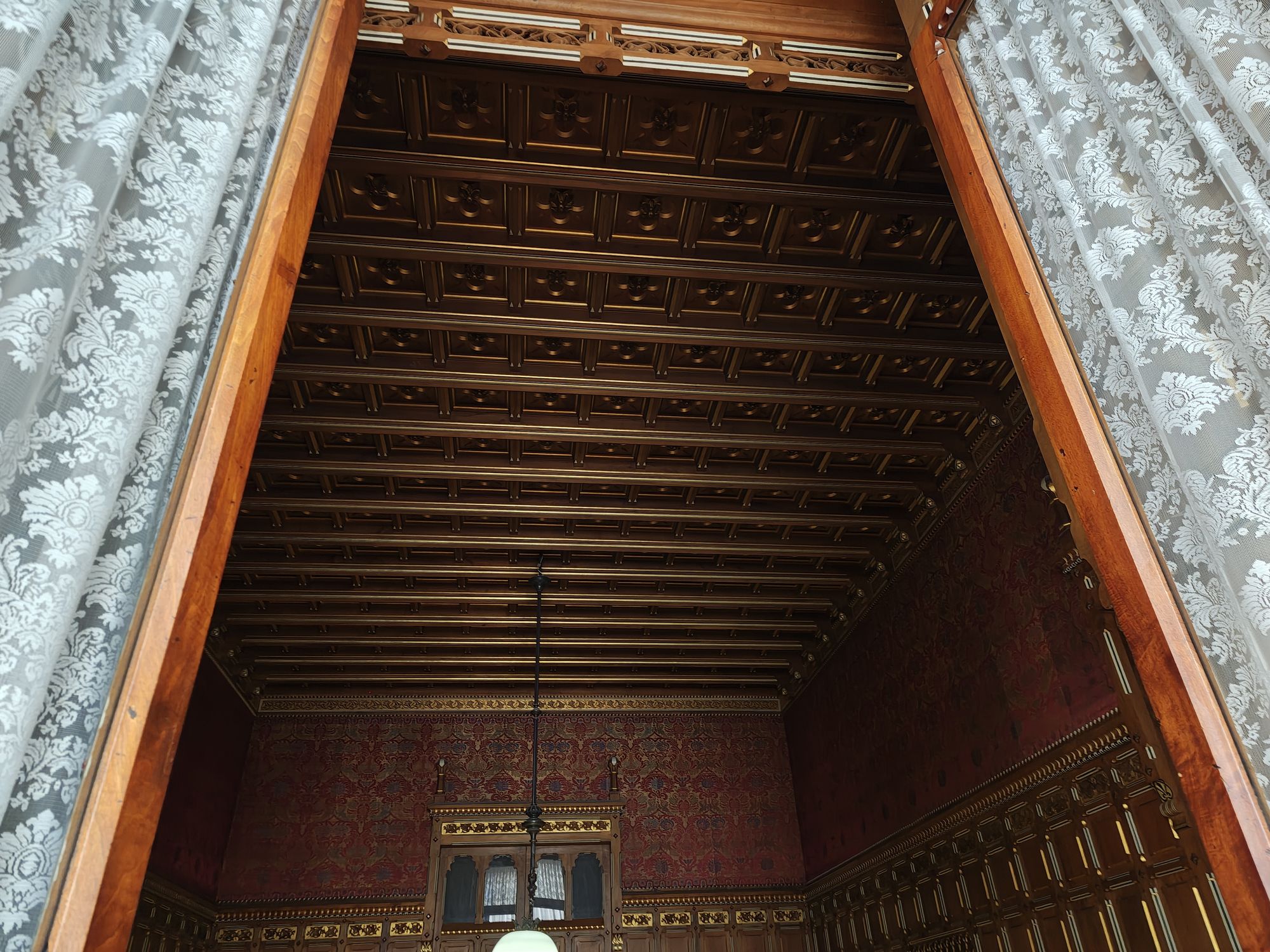 Plaza De La ArmerĂa Madrid Spain 51