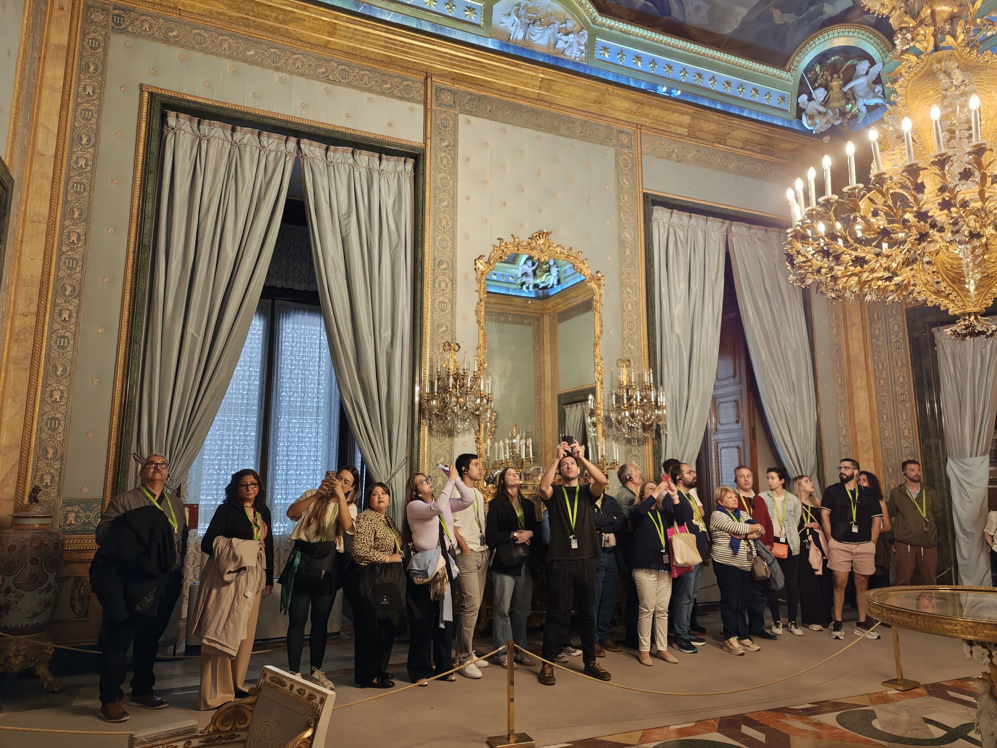 Plaza De La ArmerĂa Madrid Spain 77