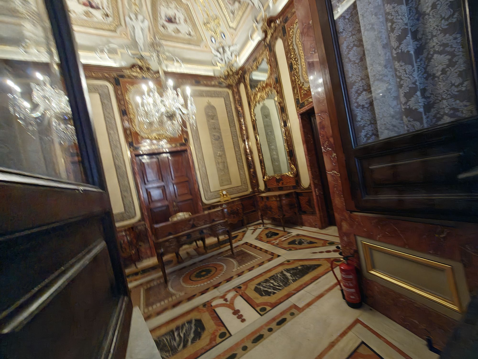 Plaza De La ArmerĂa Madrid Spain 99