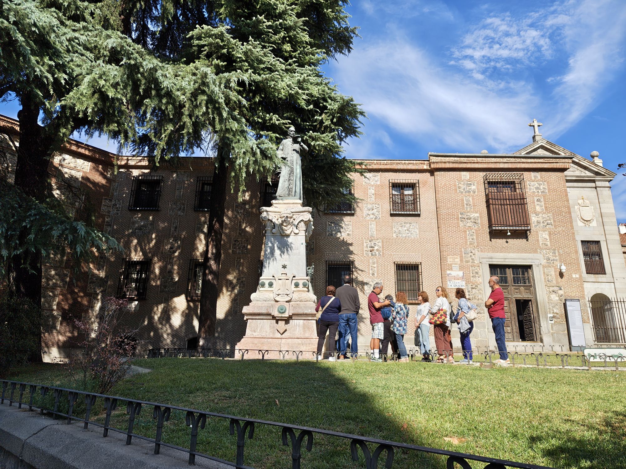 Plaza De La EncarnaciĂłn Madrid Spain 2
