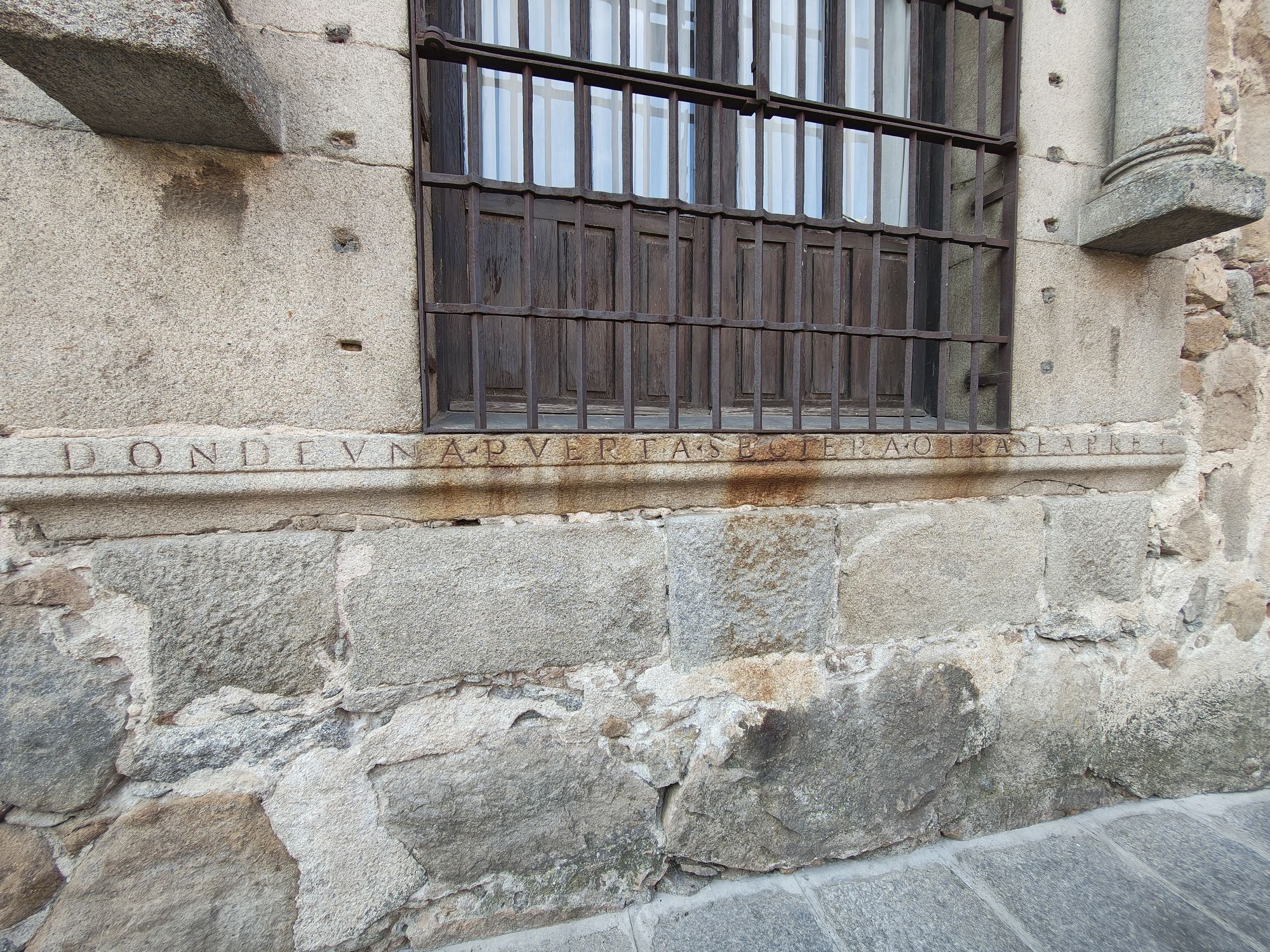 Plazuela De Pedro DĂĄvila Ăvila Spain